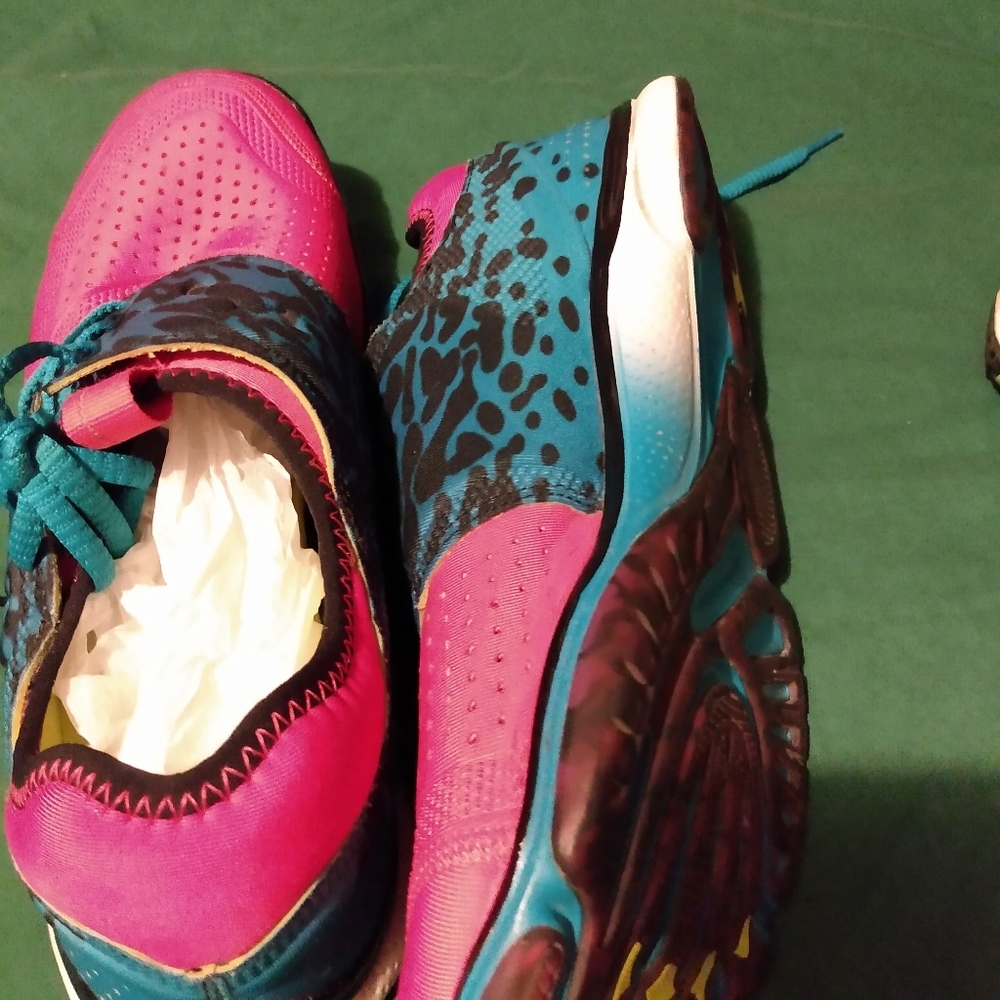 Under Armour Toxic six Running Shoes